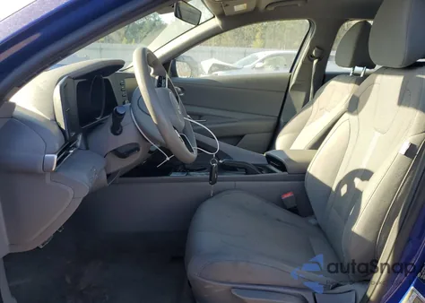 2021 Hyundai Elantra Se z USA, uszkodzony, nr VIN 5NPLL4AG5MH039974